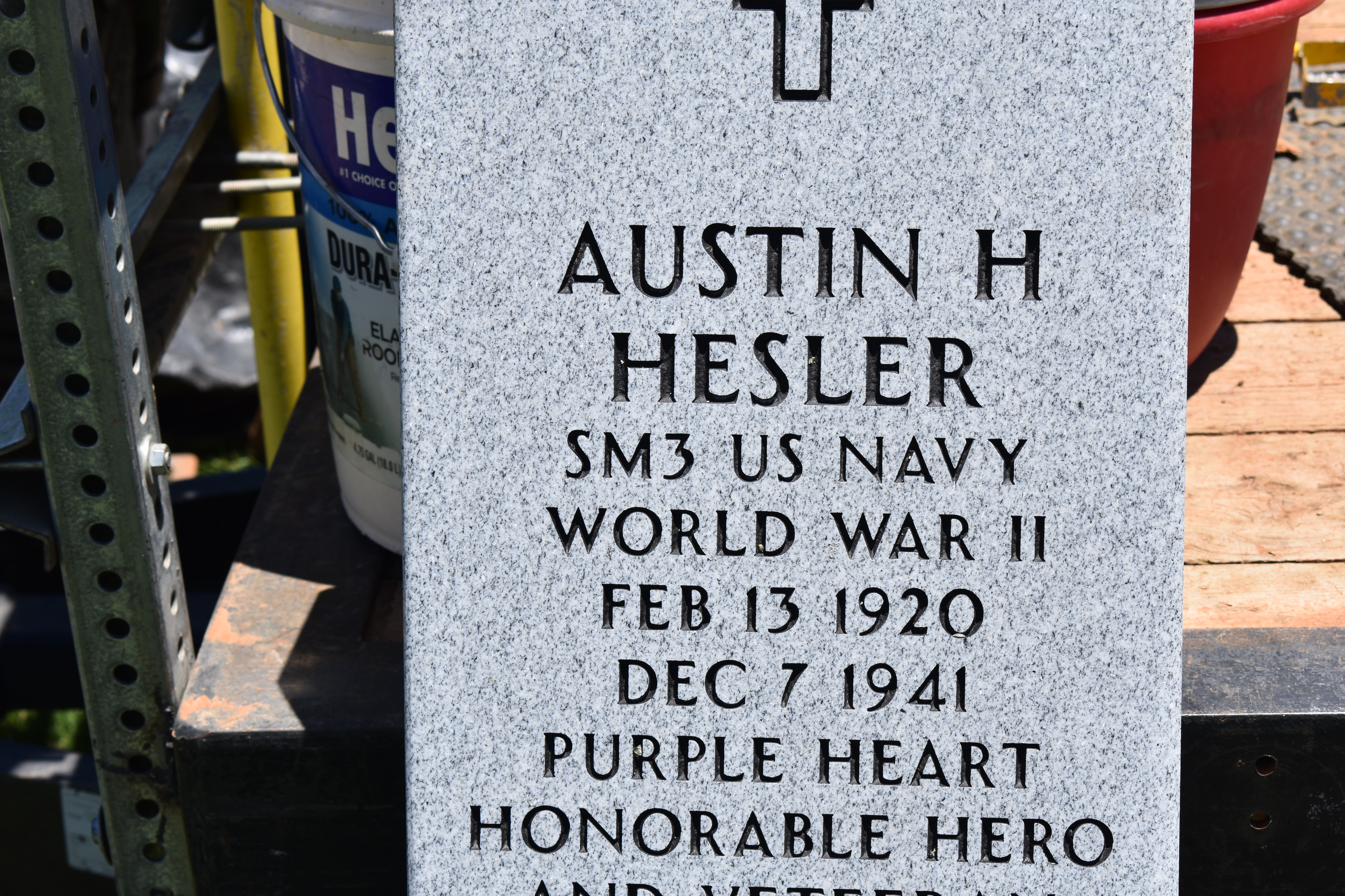 Austin Hesler's headstone